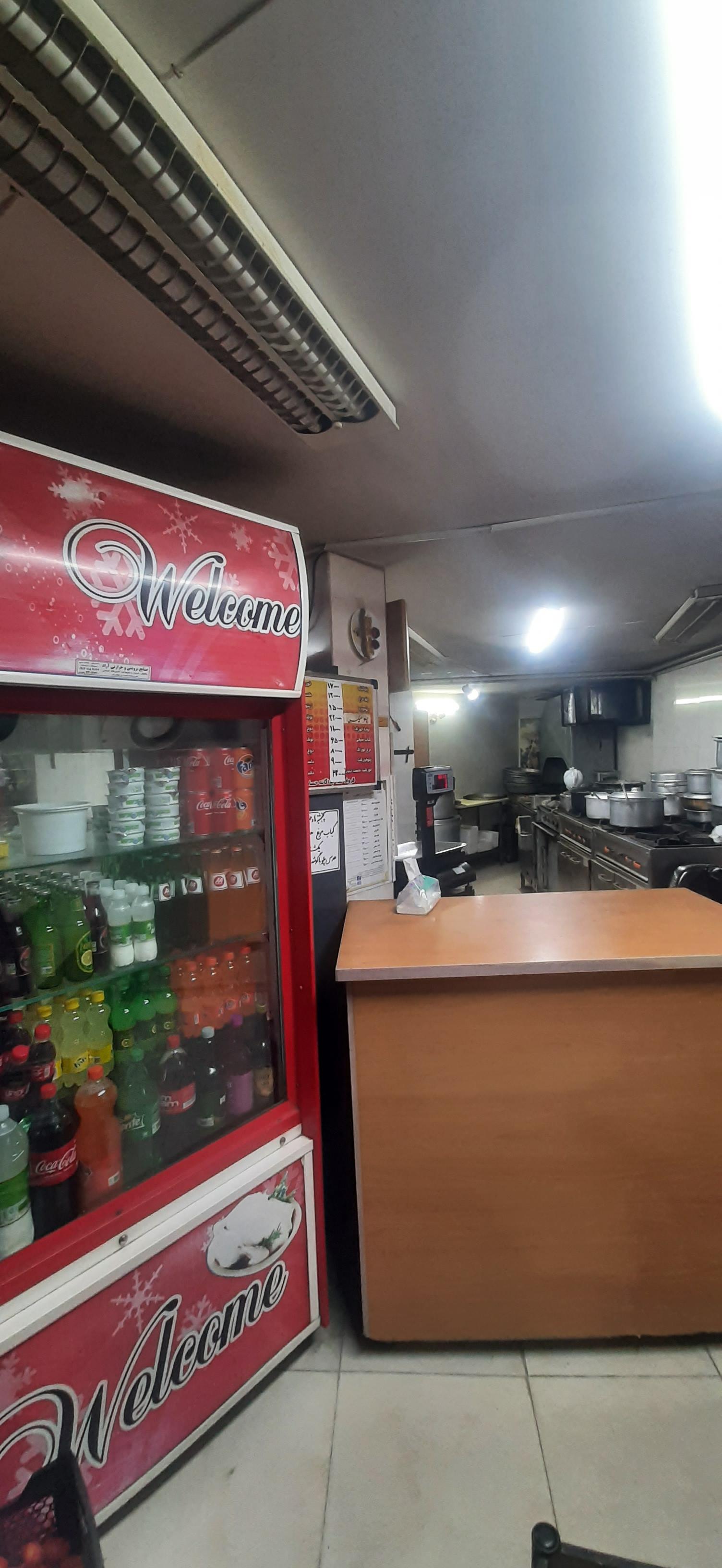 عکس غذای بیرون بر زیتونی