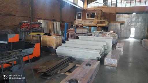 عکس آسانسور نوین پویا