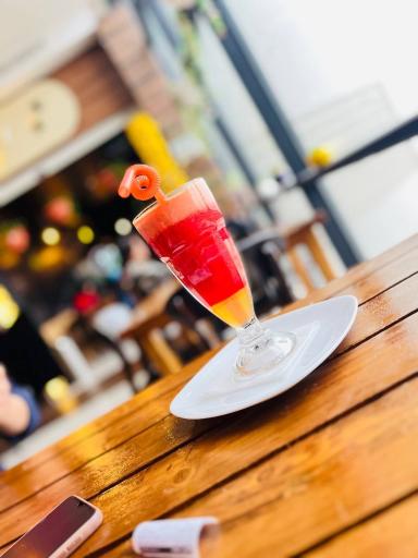 عکس کافه دوستان