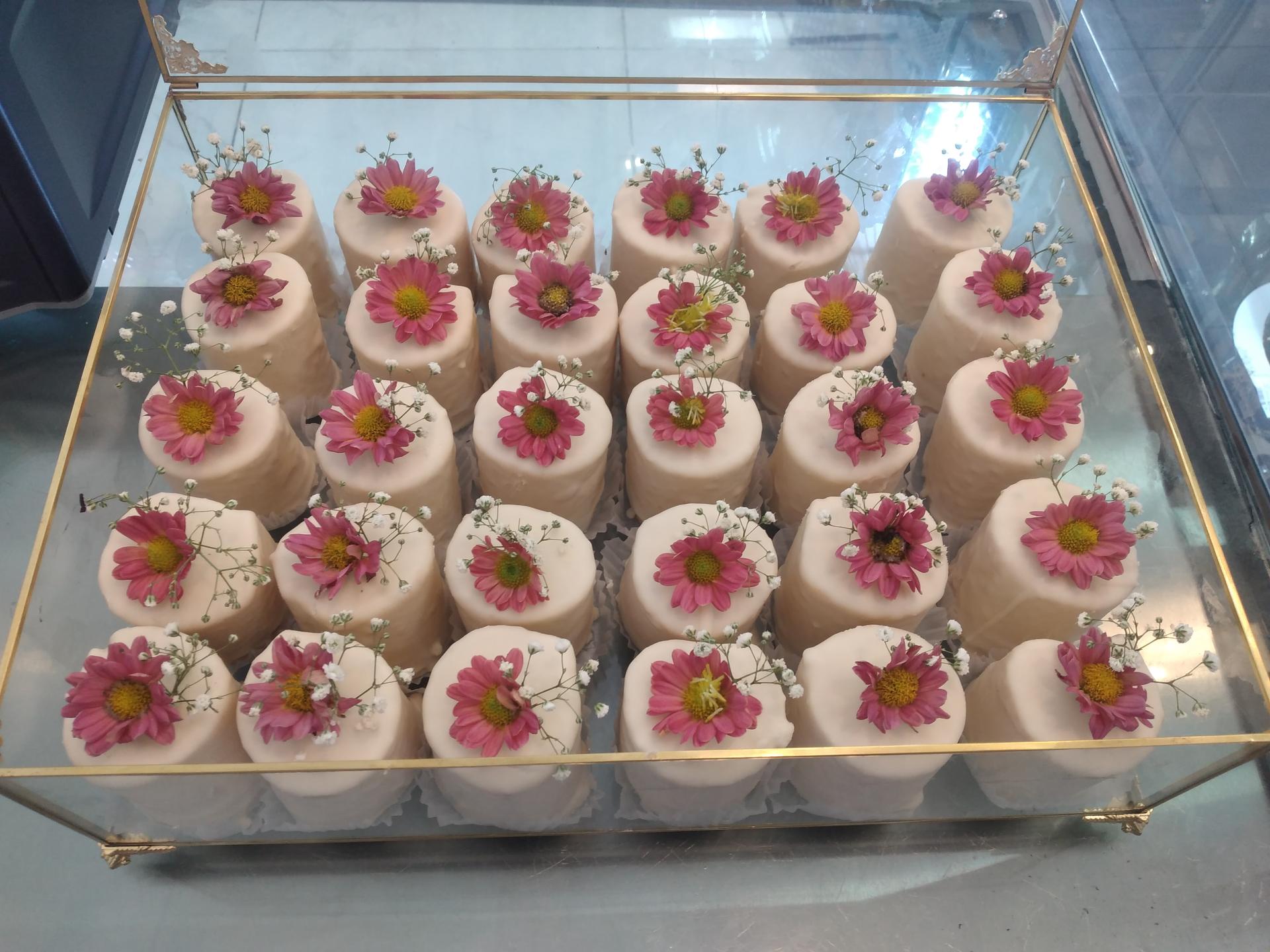 عکس شیرینی کارامل