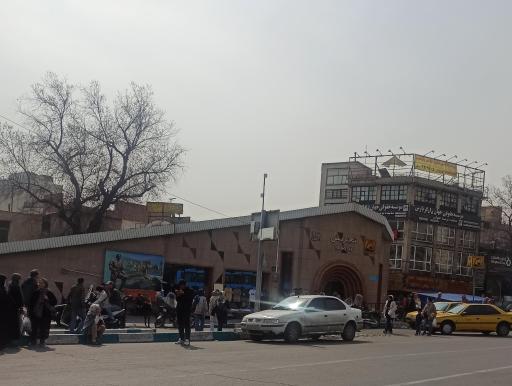 عکس ورودی مترو ایستگاه تجریش