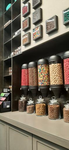 عکس کافه ساعدی نیا