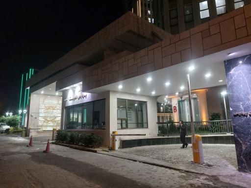 عکس برج های دوقلو پردیس المپیک