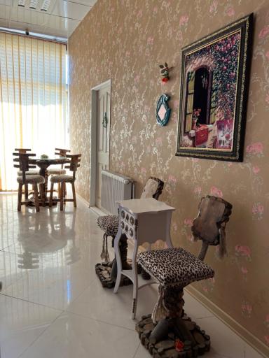 عکس مهمان‌پذیر گلبانو