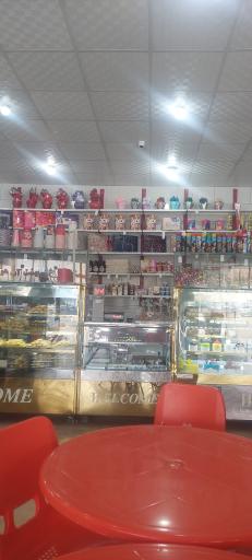 عکس بستنی فروشی آموزیان