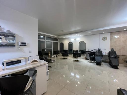 عکس سالن زیبایی هستی