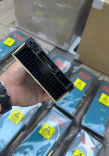 عکس الوین سرور