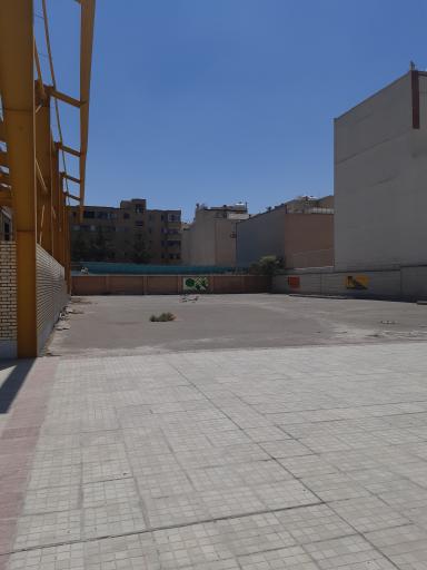 عکس مدرسه دخترانه دوره اول متوسطه حاج محمد نیلفروشان