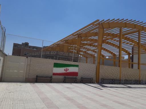 عکس مدرسه دخترانه دوره اول متوسطه حاج محمد نیلفروشان
