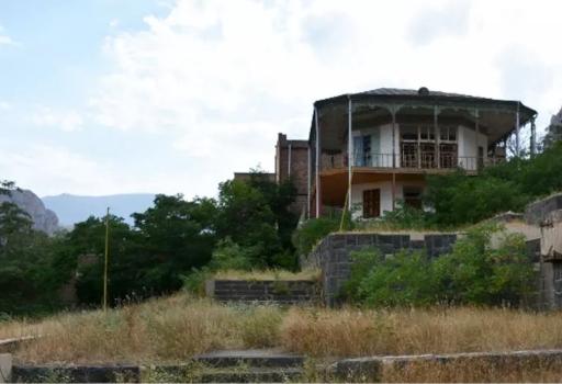 عکس عمارت کلاه فرنگی ماکو