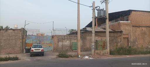 عکس کارخانه یخ سازی گلسرخ