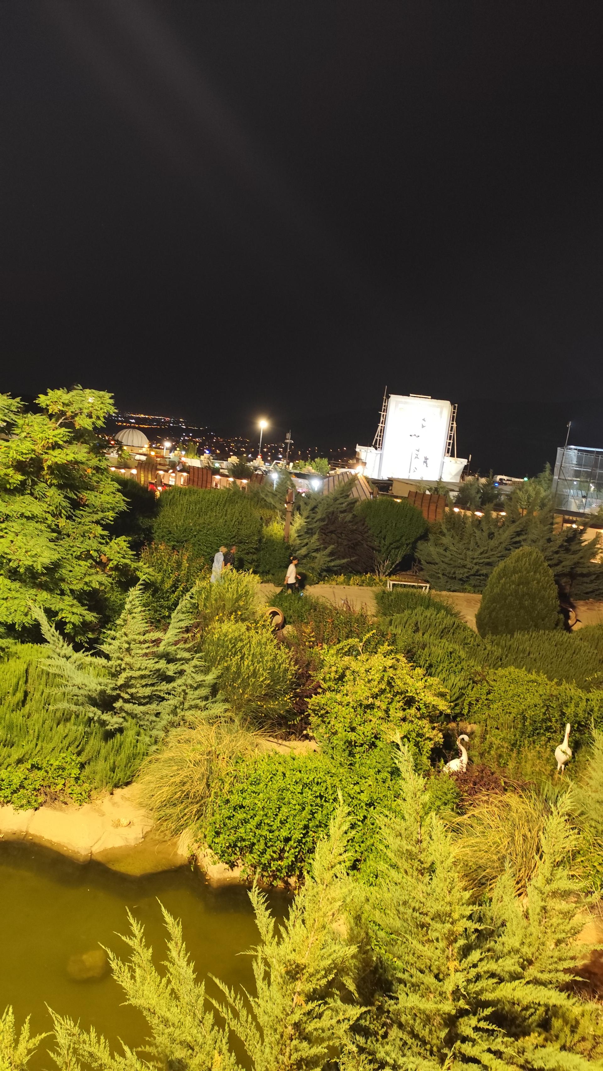 عکس مجموعه گردشگری و هتل داووس