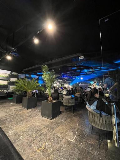 عکس کافه و رستوران فلوریس