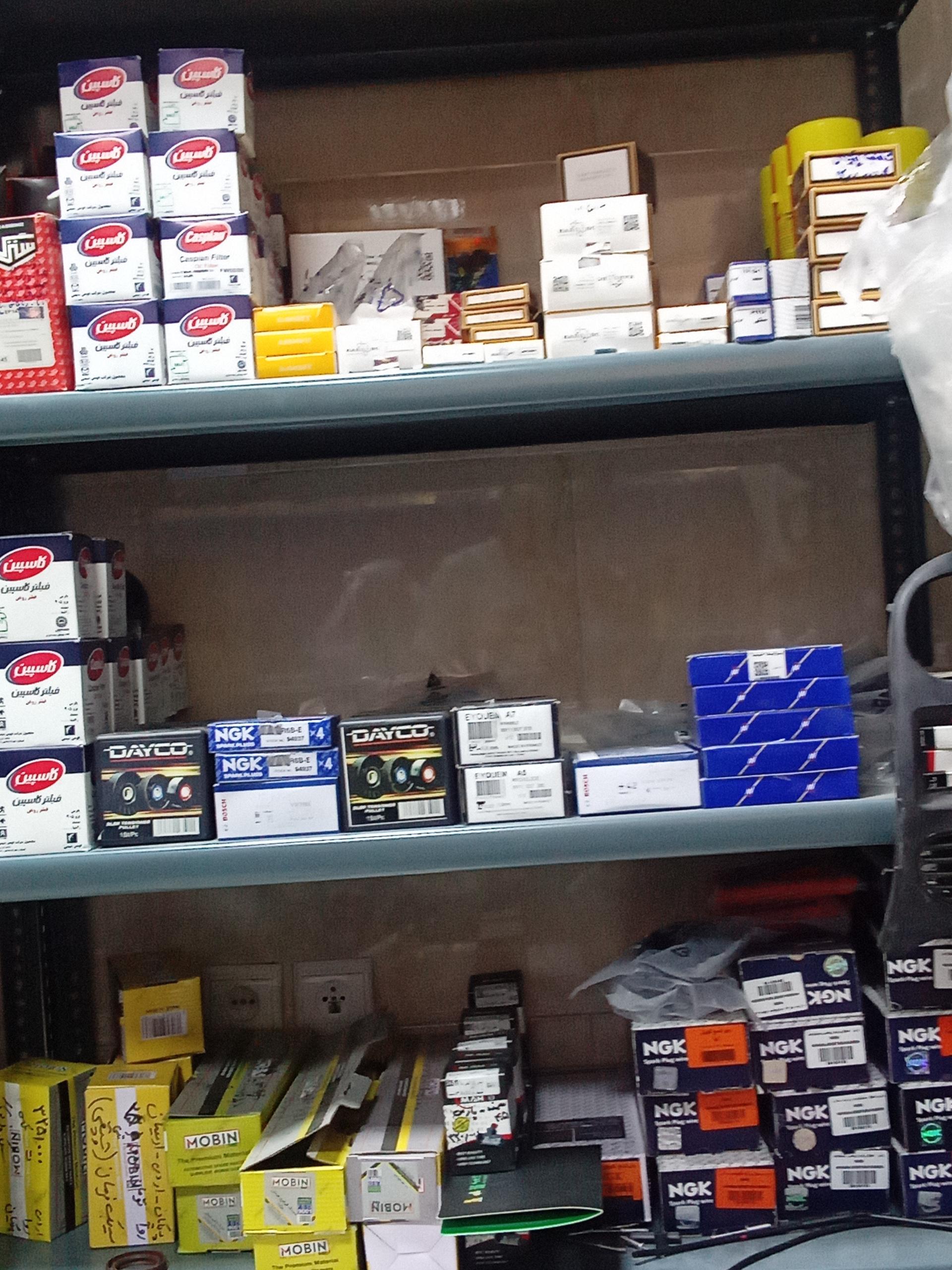 عکس لوازم یدکی یدک خودرو 24