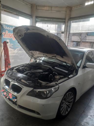 عکس تعمیرگاه بنز و بی ام و برادران