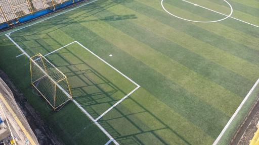 عکس زمین چمن فوتبال گلزار