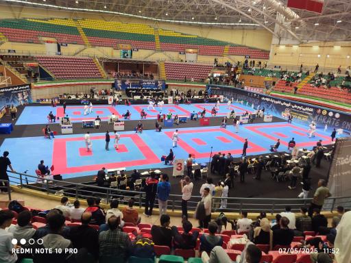 عکس استادیوم 6 هزارنفری جهان پهلوان حسین رضازاده