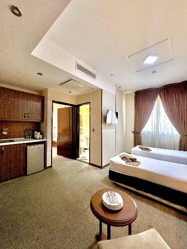 عکس هتل حدیث