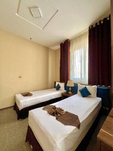 عکس هتل حدیث