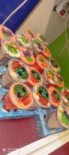 عکس آبمیوه و بستنی حیدر بابا