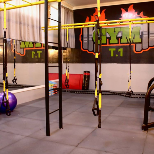 عکس باشگاه بدنسازی تیوان