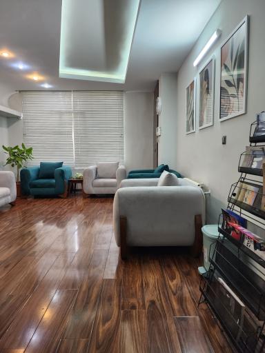 عکس مرکز فیشیال، لیزر و زیبایی آسمان