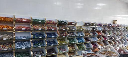 عکس آجیل سرا وحید