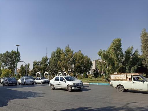 عکس میدان شهید علیخانی عبوری