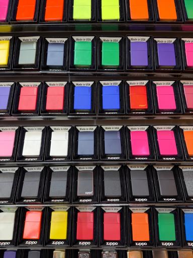 عکس فروشگاه زیپولوکس