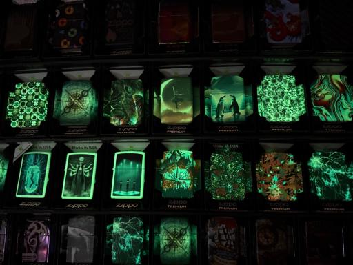 عکس فروشگاه زیپولوکس