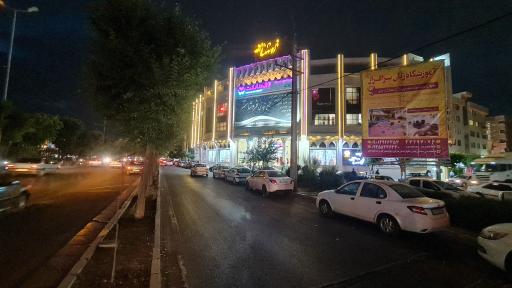 عکس مجتمع تجاری فروشا سنتر