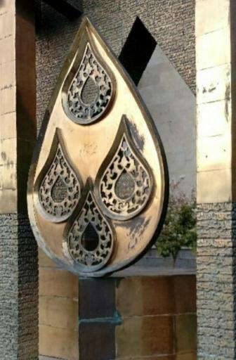 عکس مجسمه تقدیس