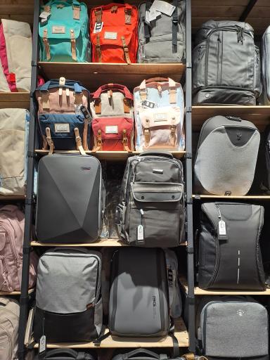 عکس فروشگاه روژانو بگ