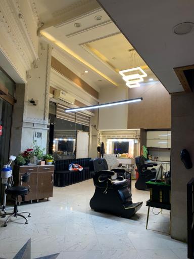 عکس آکادمی زیبایی توحید بابانژاد