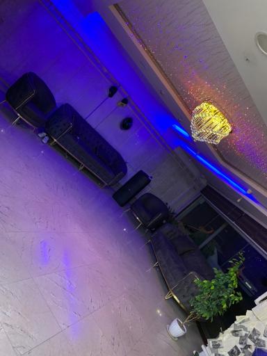 عکس آکادمی زیبایی توحید بابانژاد