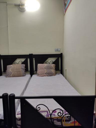 عکس مهمانپذیر زائر