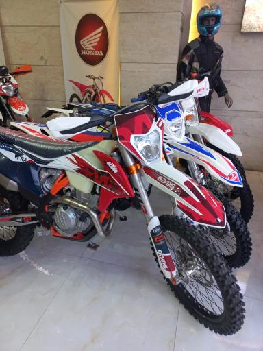 عکس تعمیرگاه موتور تریل و کراس اصغر 