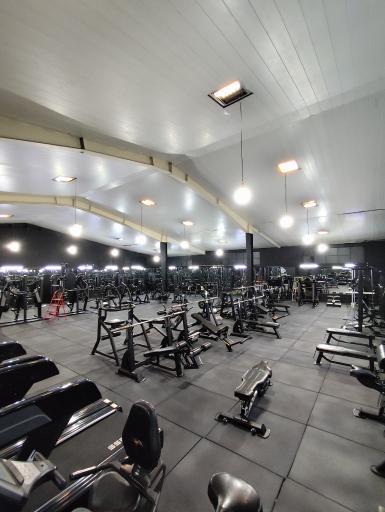 باشگاه بدنسازی مجموعه ورزشی چمران (انرژی پرو)