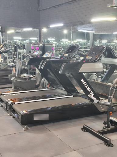 باشگاه بدنسازی مجموعه ورزشی چمران (انرژی پرو)