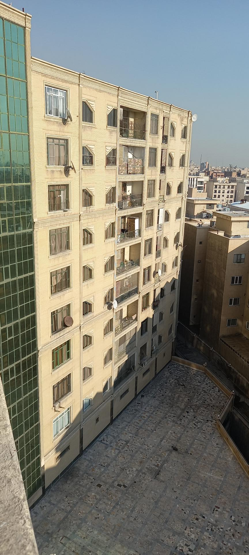 عکس مجتمع مسکونی غدیر دانشگاه تهران