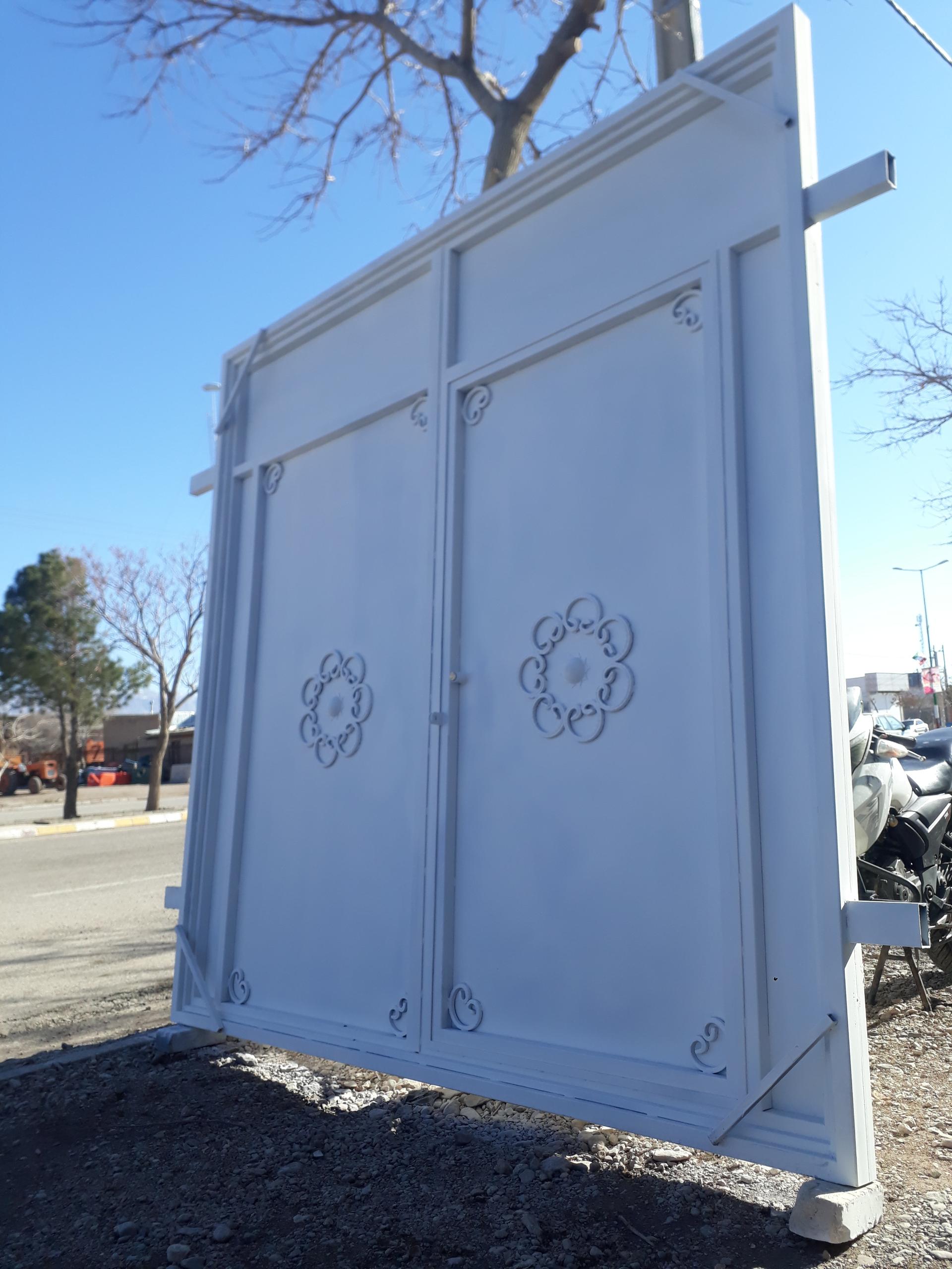 عکس آهن‌آلات و مصالح ساختمانی رضائی