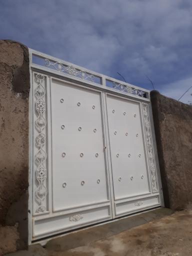 عکس آهن‌آلات و مصالح ساختمانی رضائی