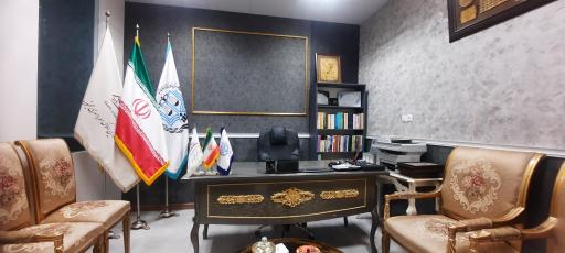 هلدینگ حقوقی ساختمانی مجنون