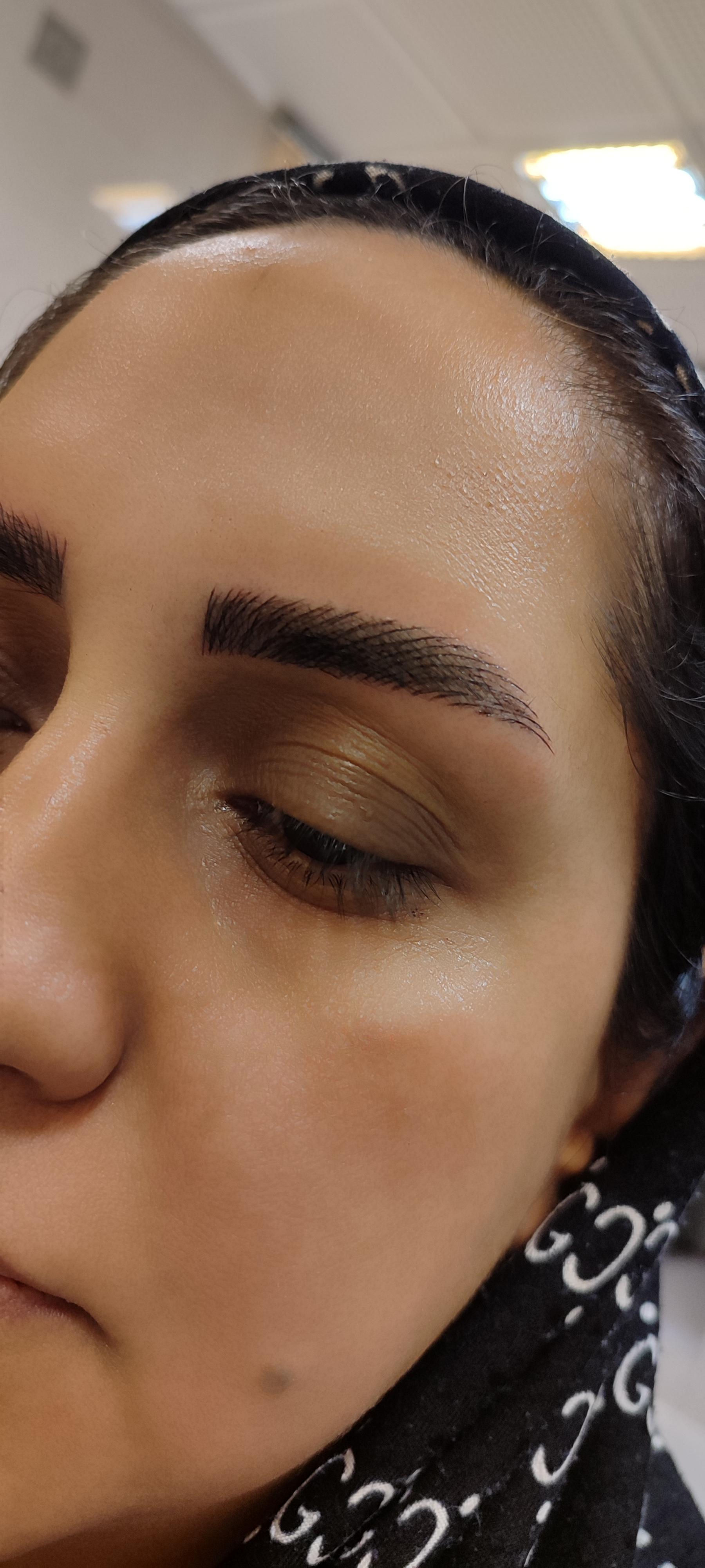 عکس سالن زیبایی نیلیا 