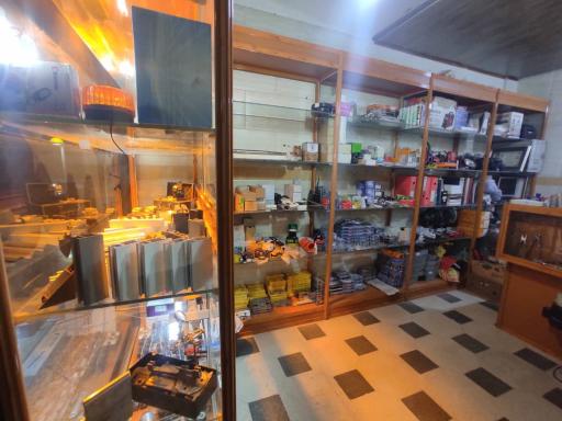 عکس شیشه قاب وآینه دربان دژ آریا