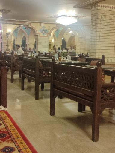 عکس سفره‌خانه سنتی شهسوار