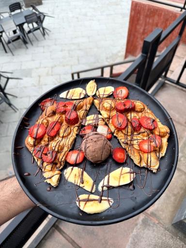 عکس کافه رستوران کلبه