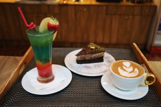 عکس کافه رستوران کلبه