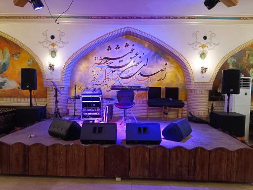 عکس سفره‌خانه سنتی شهسوار