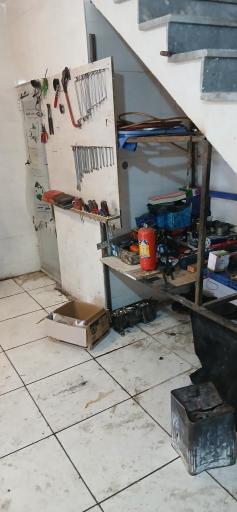 عکس تعمیرگاه مکانیکی اوجینال